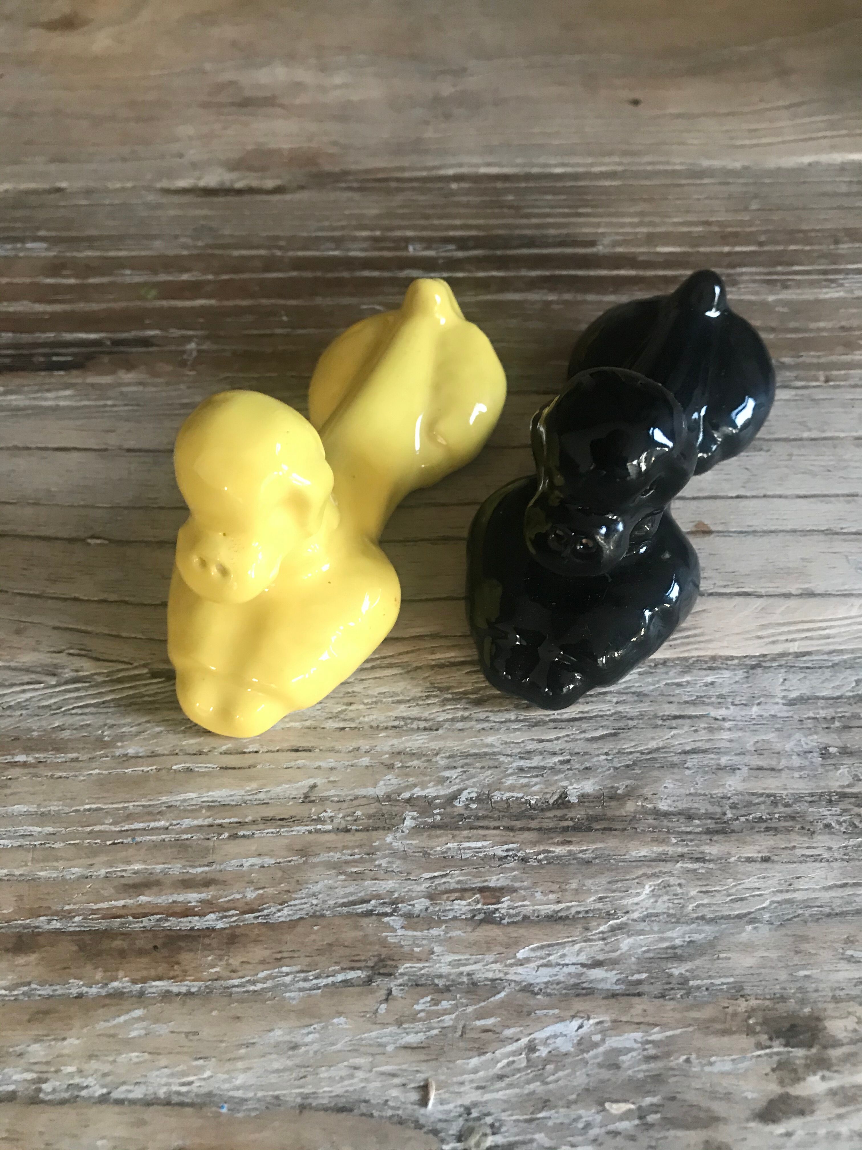 Lot of 12 vintage poodle-shaped knife holders