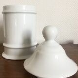 Porcelain apothecary pot