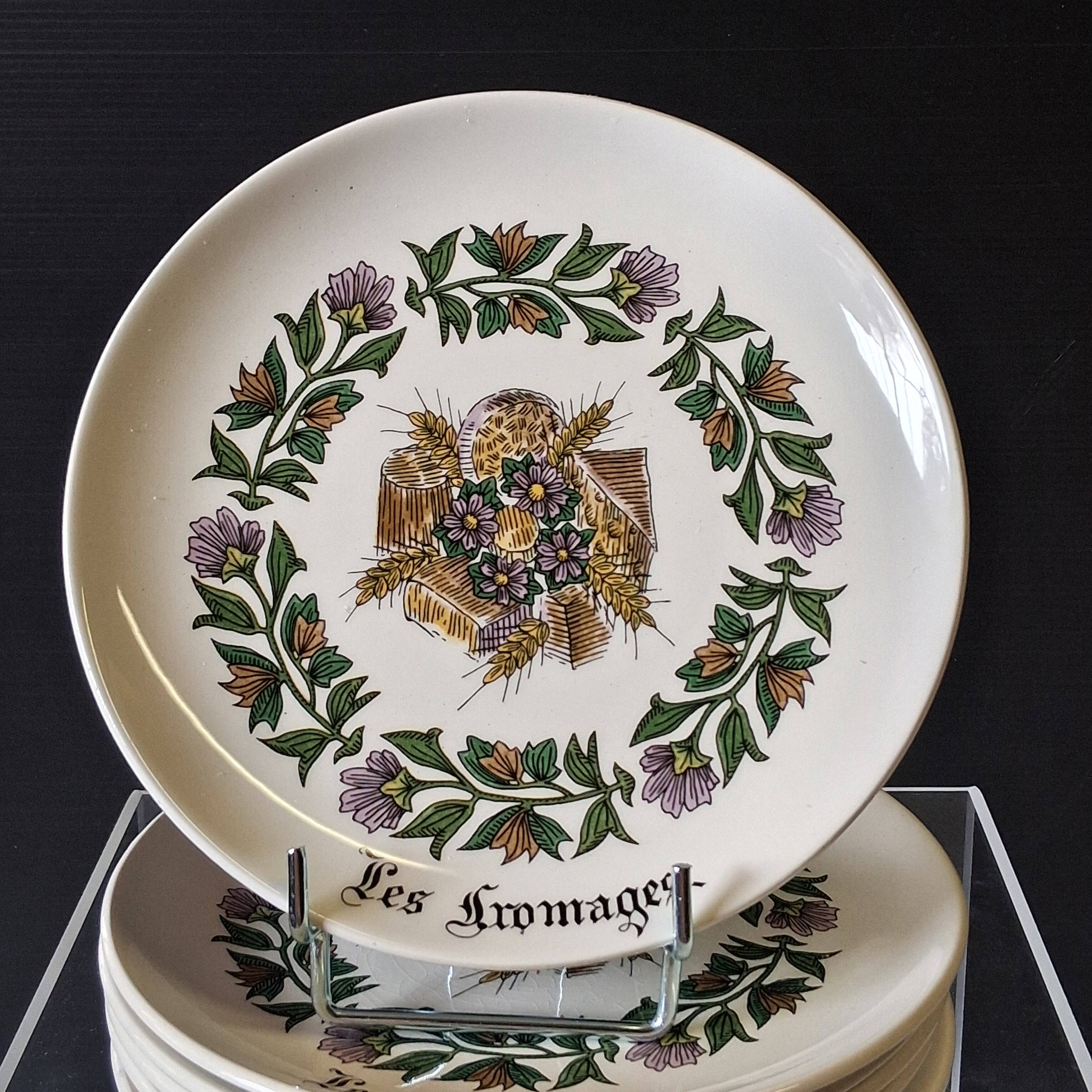 6 cheese plates in earthenware from Gien in good condition.