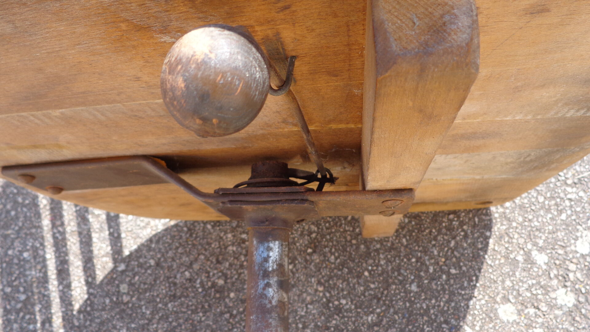 Wooden revolving chair