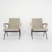 Set of two "Repose" lounge chairs by Friso Kramer for Ahrend de Cirkel, The Netherlands 1959