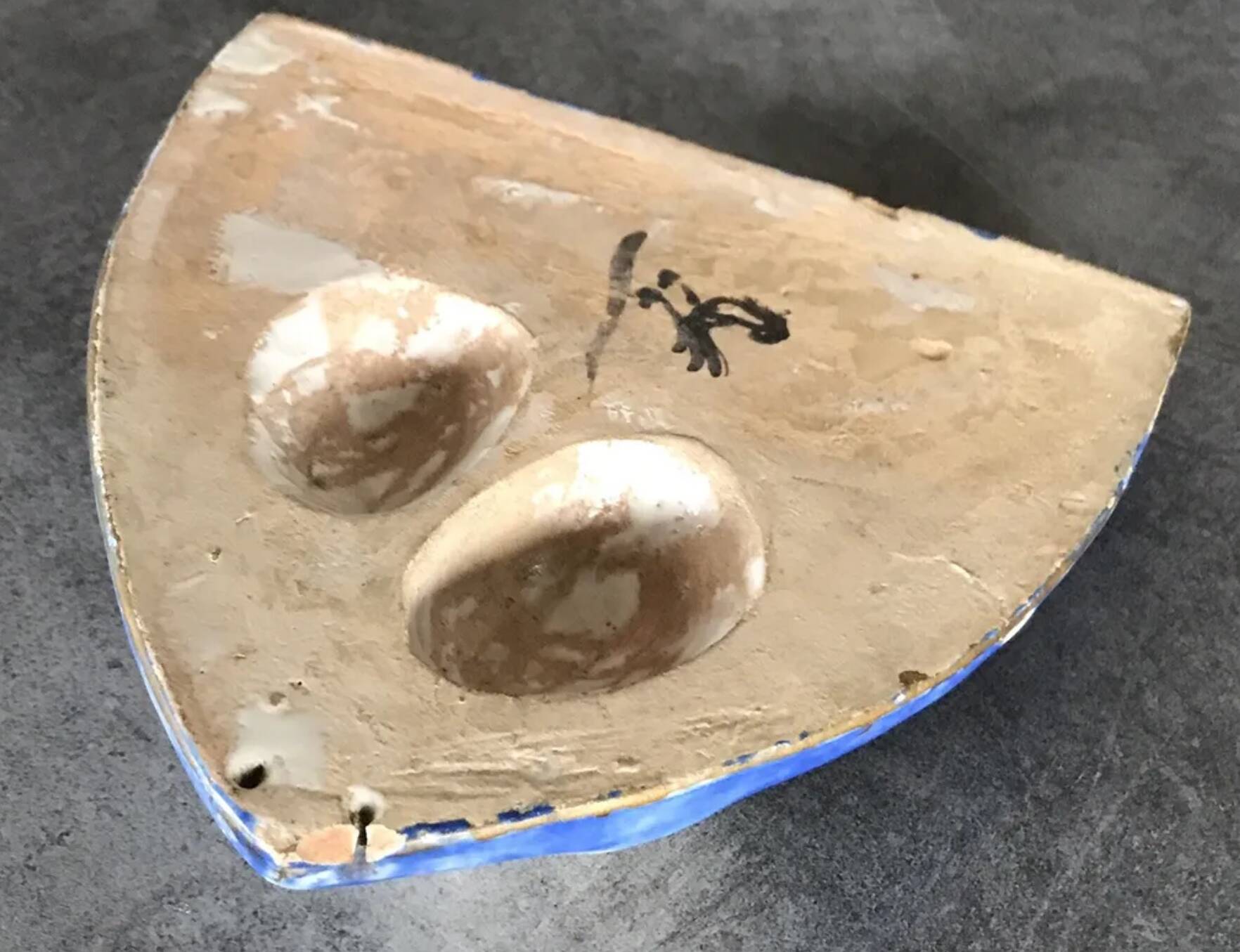 Religious bas-relief wall sculpture of the Virgin and Child signed Cantagalli