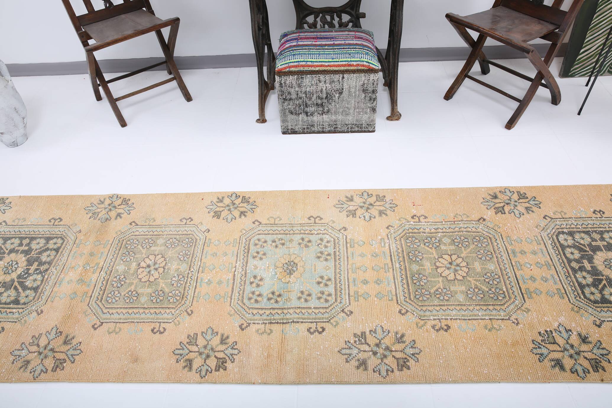 3x10 One Of A Kind Turkish Runner Rug, 85x315Cn
