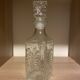 Carafe en verre ciselé