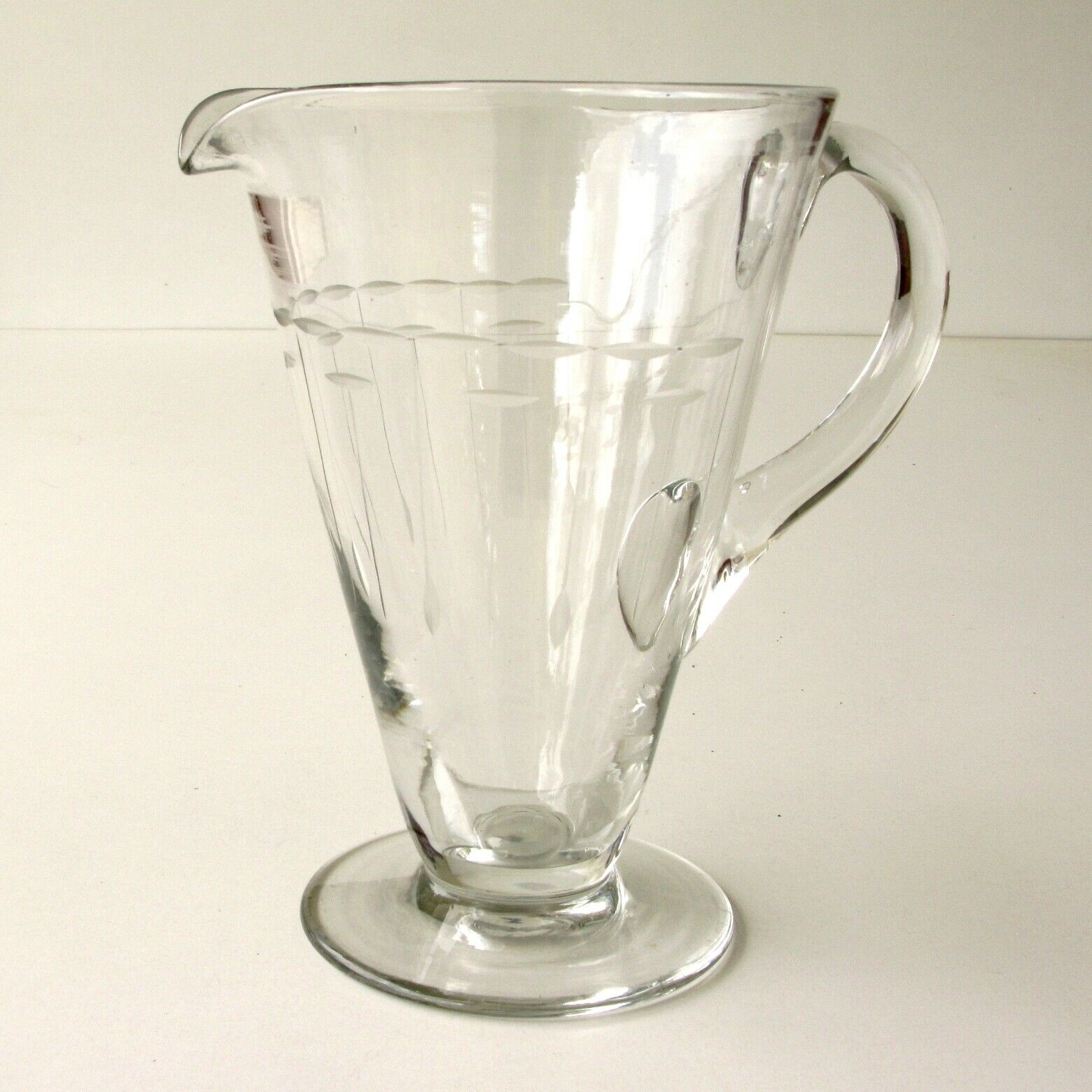 Assorted wine jug and water pitcher - Crystal Assorted Decor