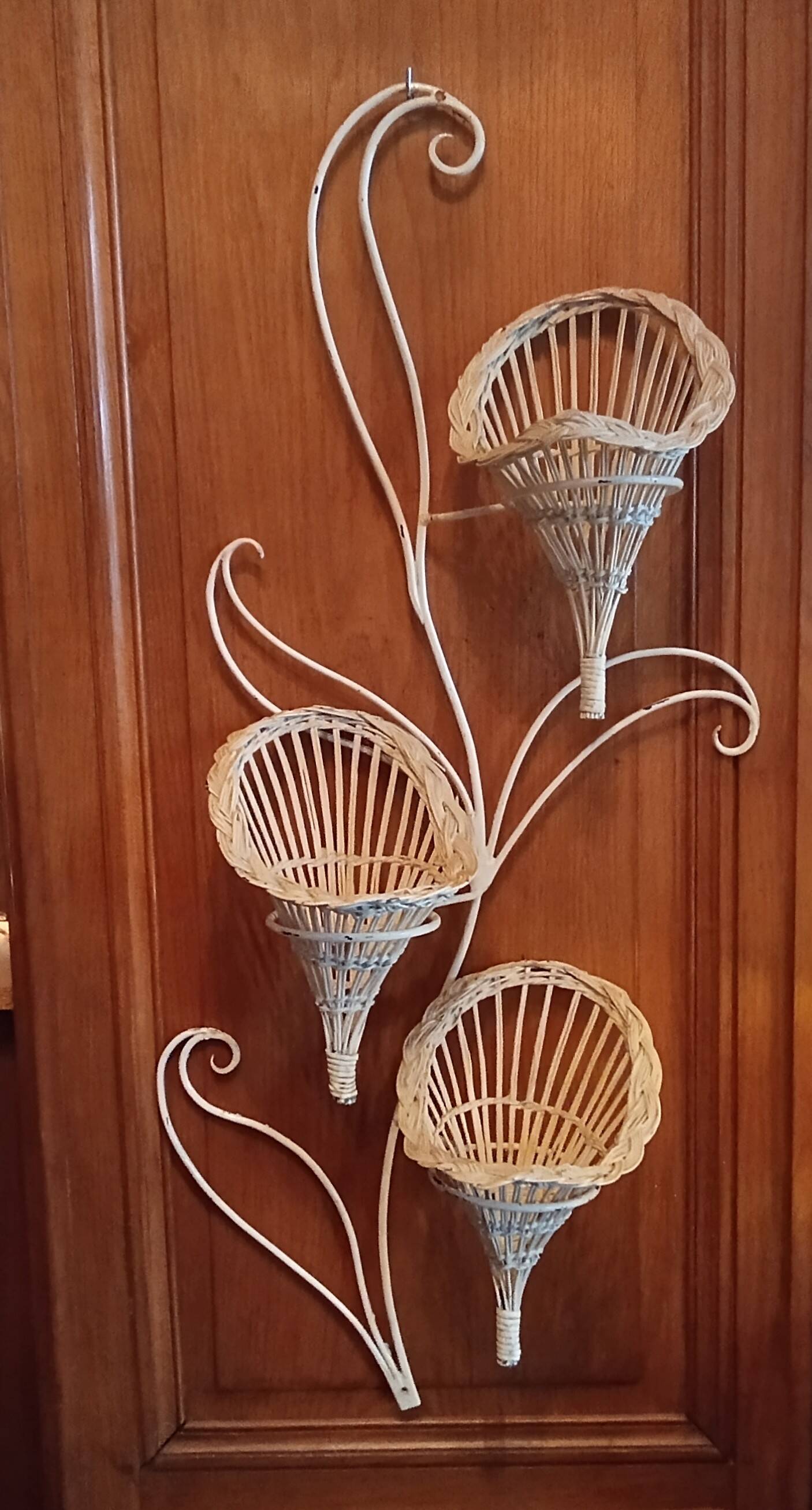 Vintage metal bouquet holder