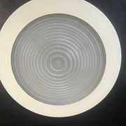 Plafonnier Holophane en métal laqué