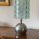 Lampe de table en verre moulé, Italie vers 1970