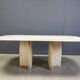 Table de salle à manger vintage italienne en travertin et laiton, années 1970
