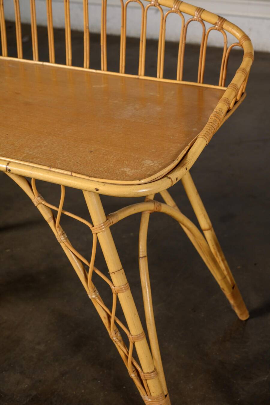 Bureau en rotin et sa chaise
