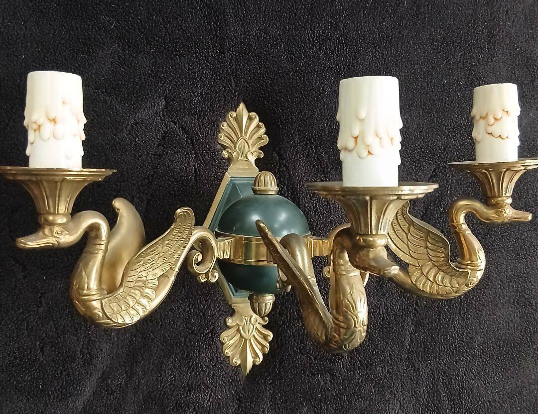 Rare wall sconce in bronze, Empire style, swan.
