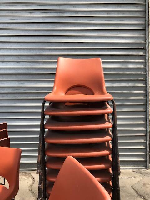 24 chairs in Lot - Vintage 1980