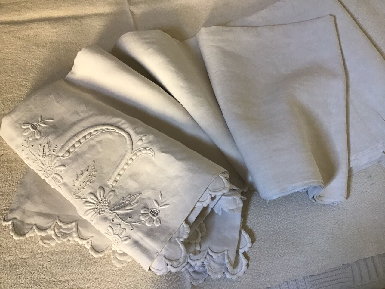 Drap de lin brodé fin 19eme