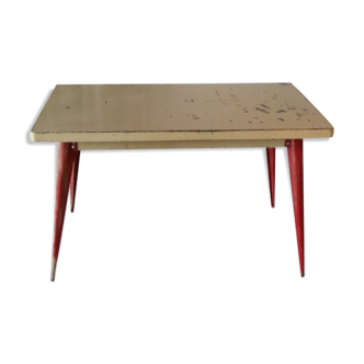 Industrial tolix table by Xavier Pauchard