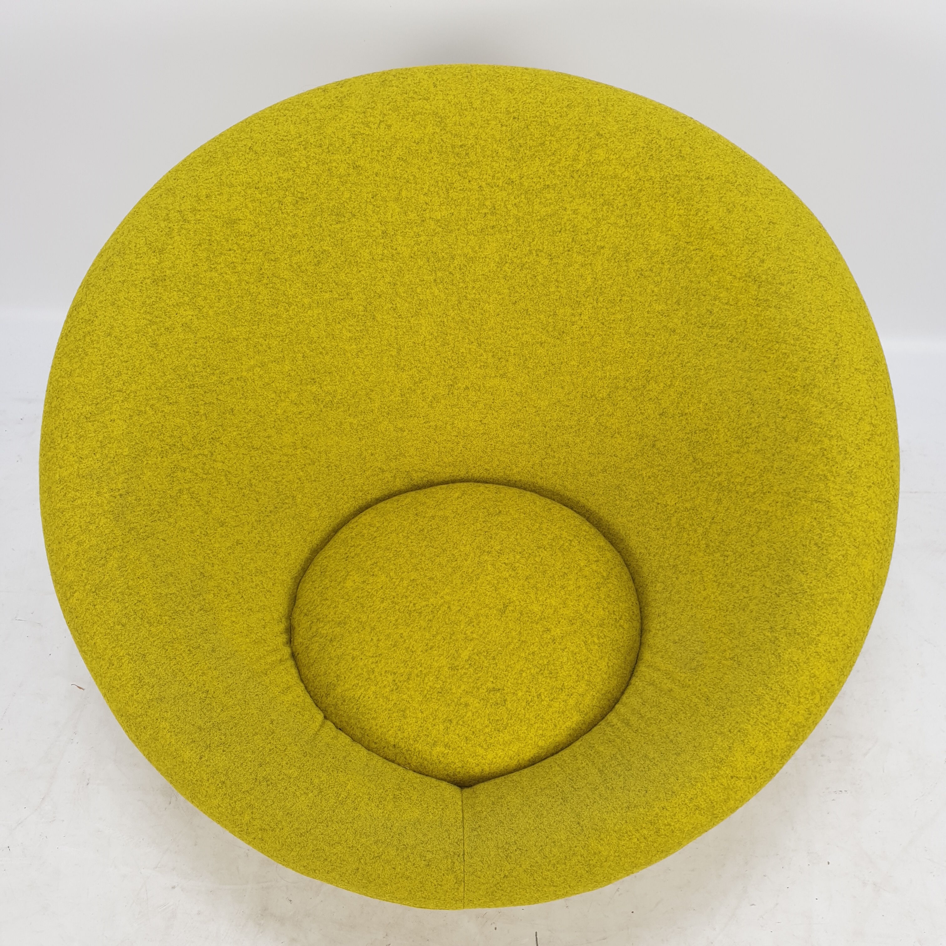 Mushroom armchair by Pierre Paulin for Artifort