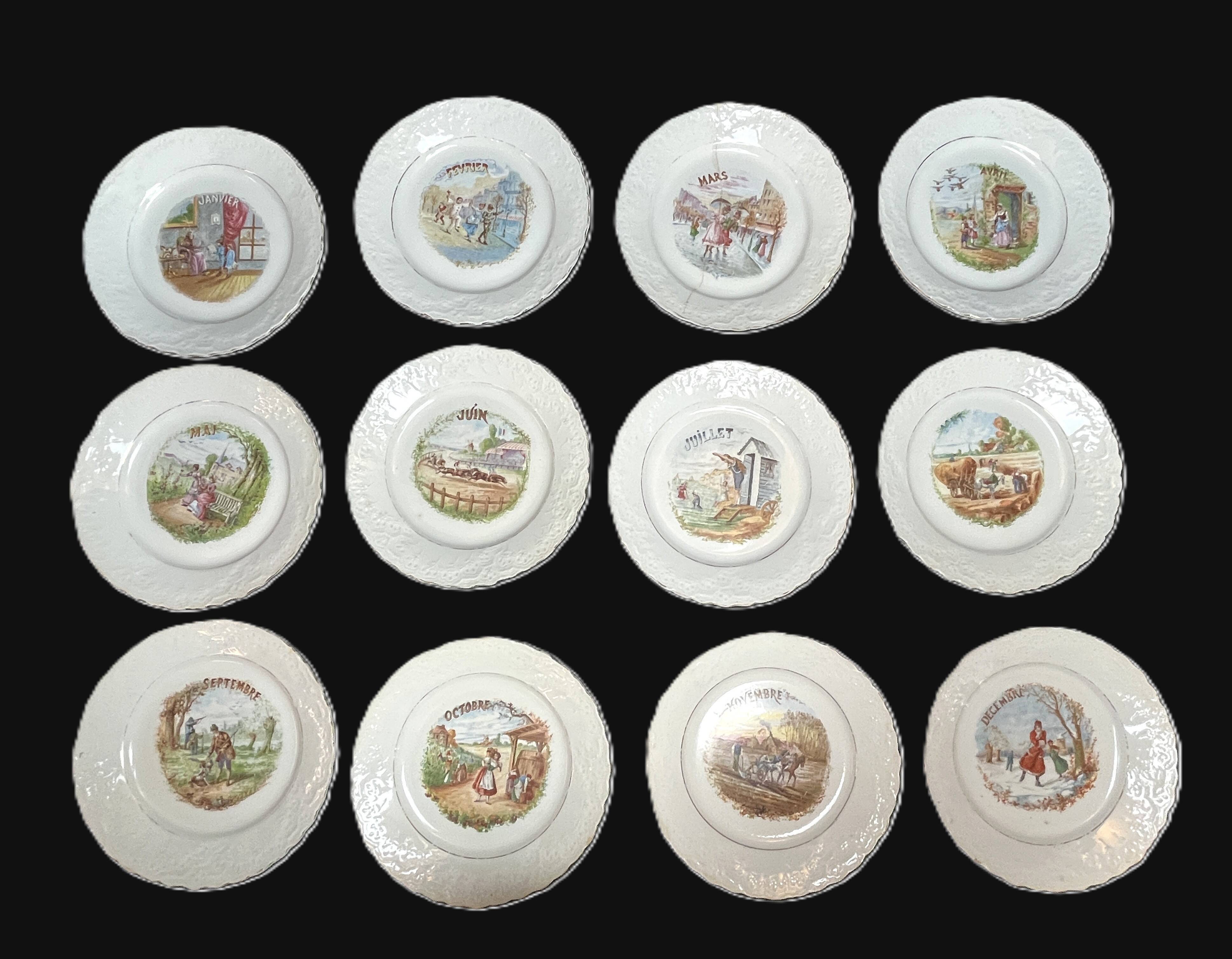 Arts de la table, douze assiettes dessert mois de l’année vers 1930