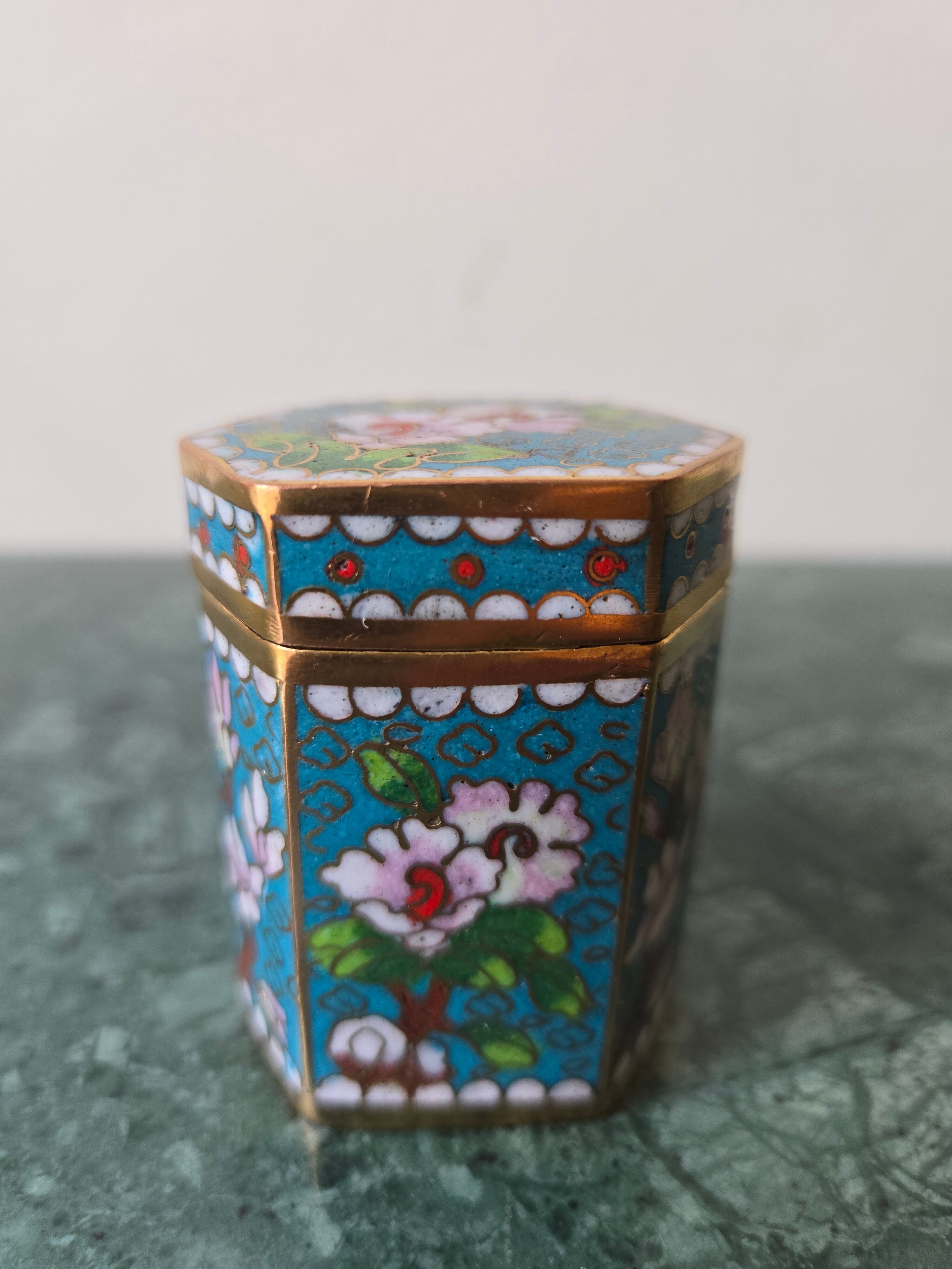 Cloisonné enamel opium box
