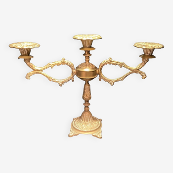Metal candlestick with 3 candle holders