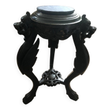Old pedestal table to place a plant
