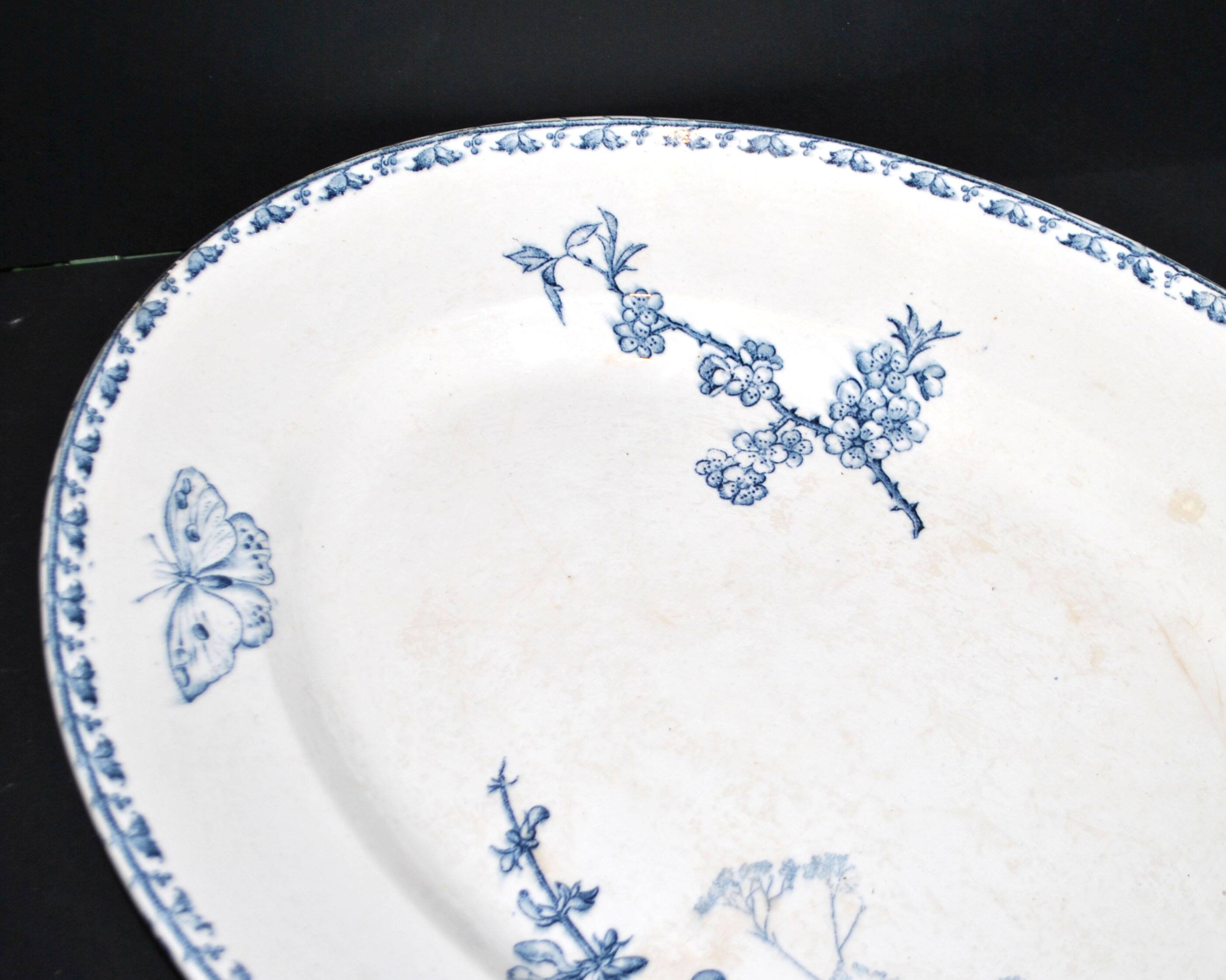 Carmen oval earthenware dish U&C Sarreguemines butterfly 35.5cm