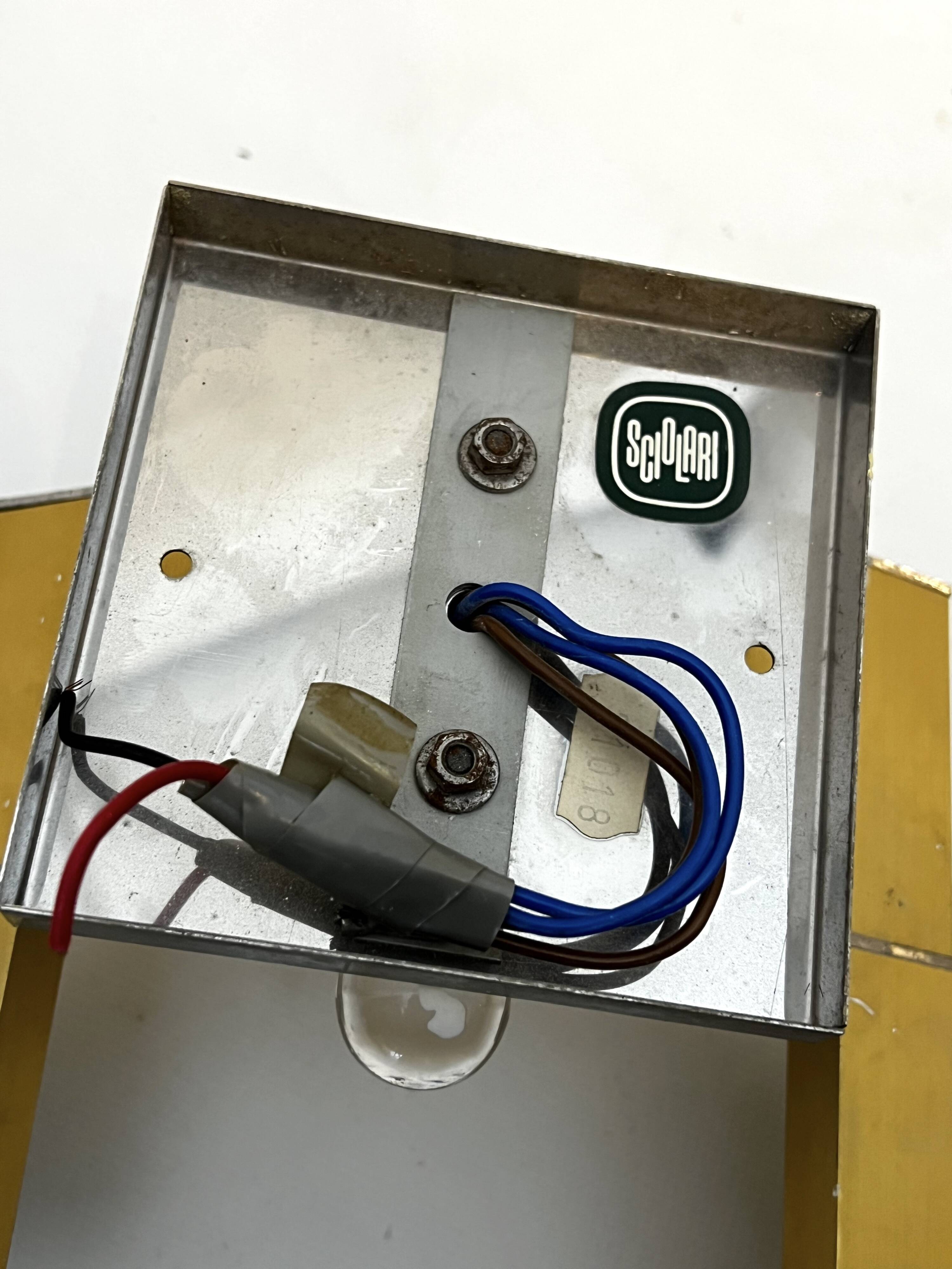 Mid-Century Modern set of eight brass and chrome sconces by Sciolari. Italy 1970s