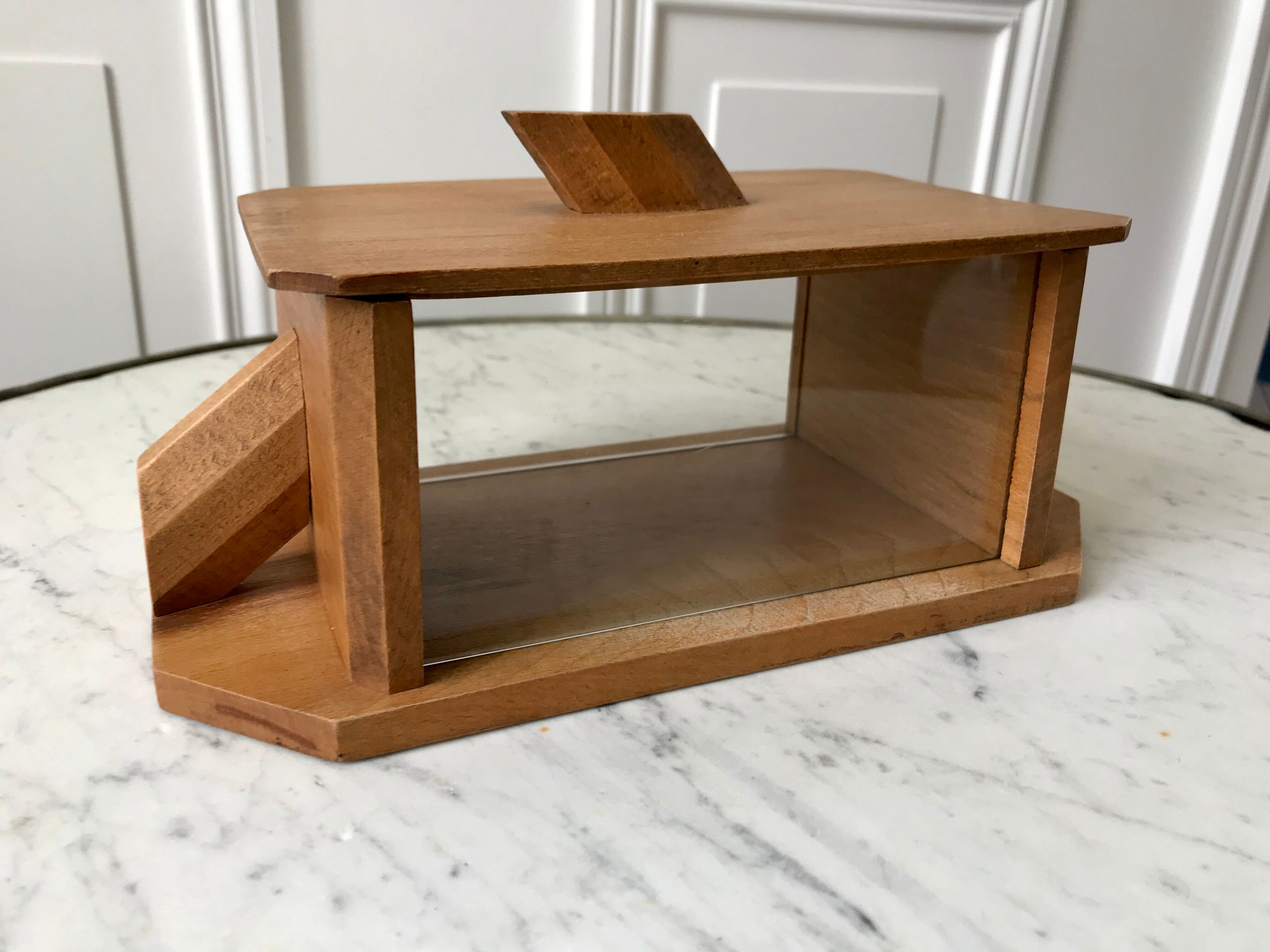 Art Deco box in beech and glass 30s