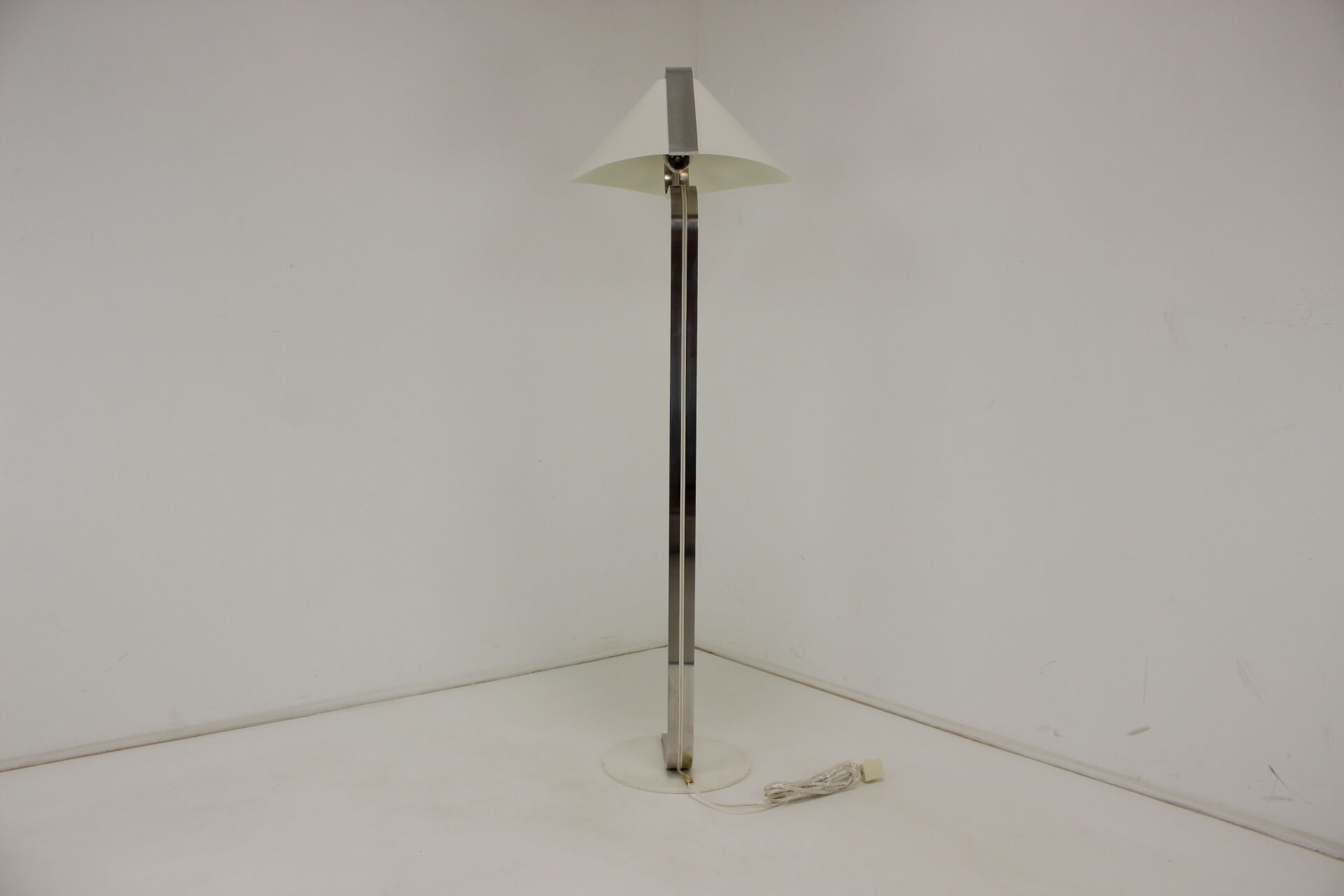 Design Floor Lamp Italy, 1970s