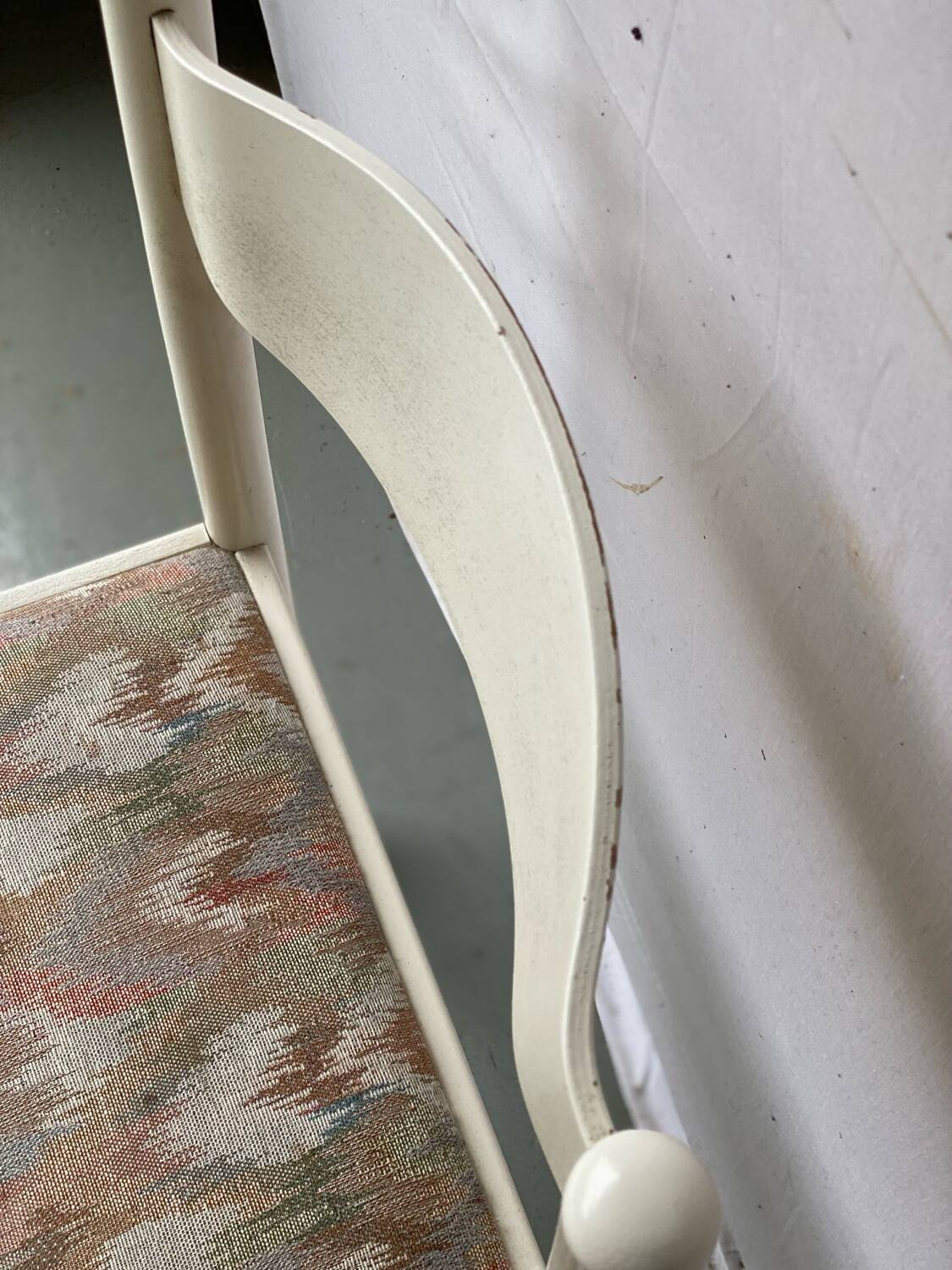 4 vintage white 80s solid wood kitchen chairs