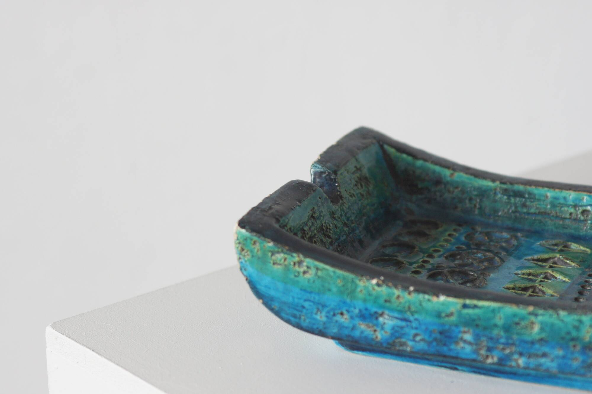 Mid-Century Modern Rimini Blue Ceramic Ashtray by Aldo Londi for Bittosi