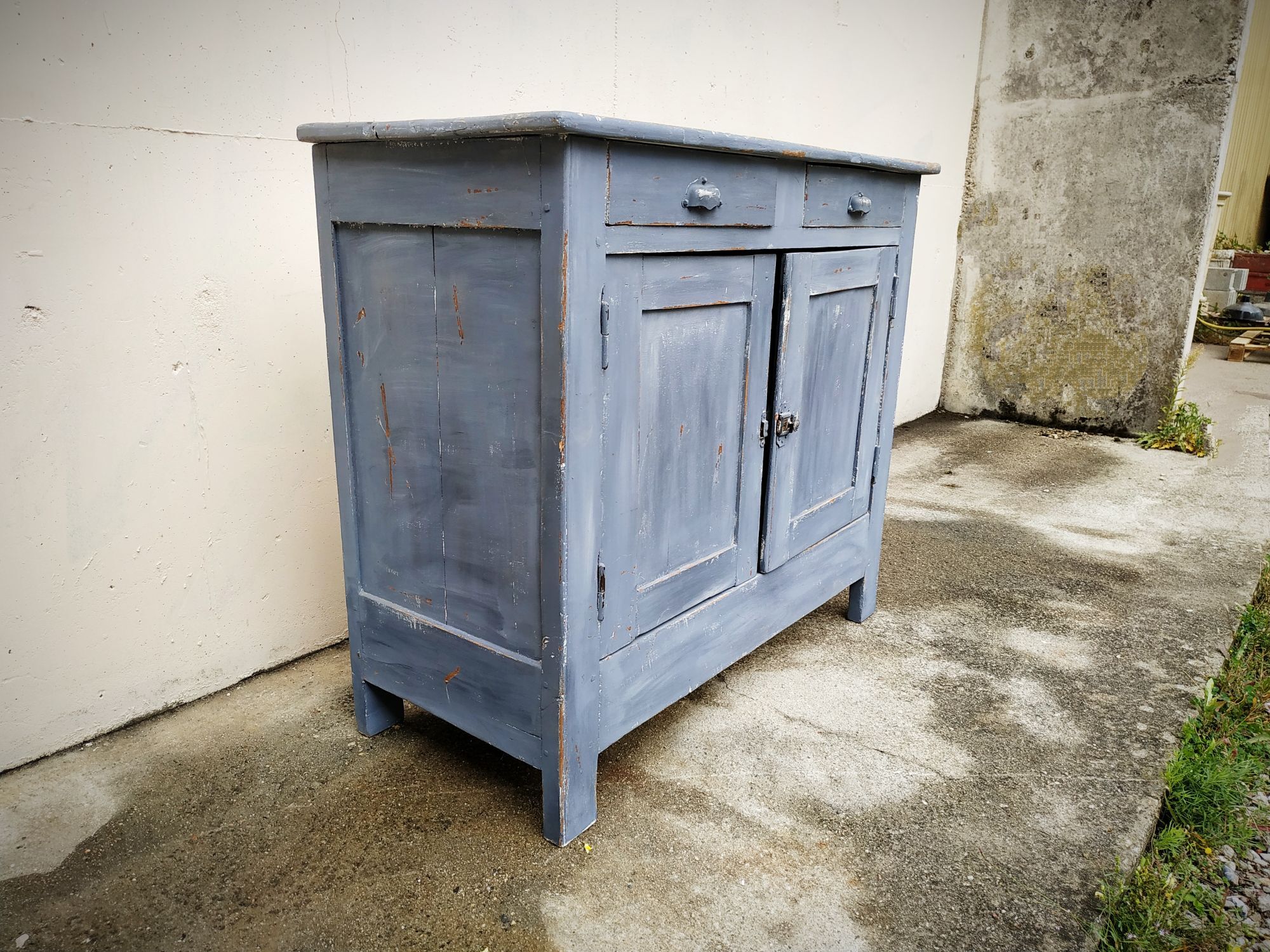 Buffet parisien en sapin