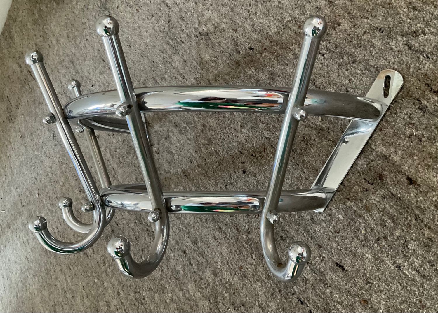 Circular chromed metal coat rack from the 50s-60s