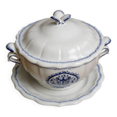 Covered soup tureen and its stand in Gien earthenware –