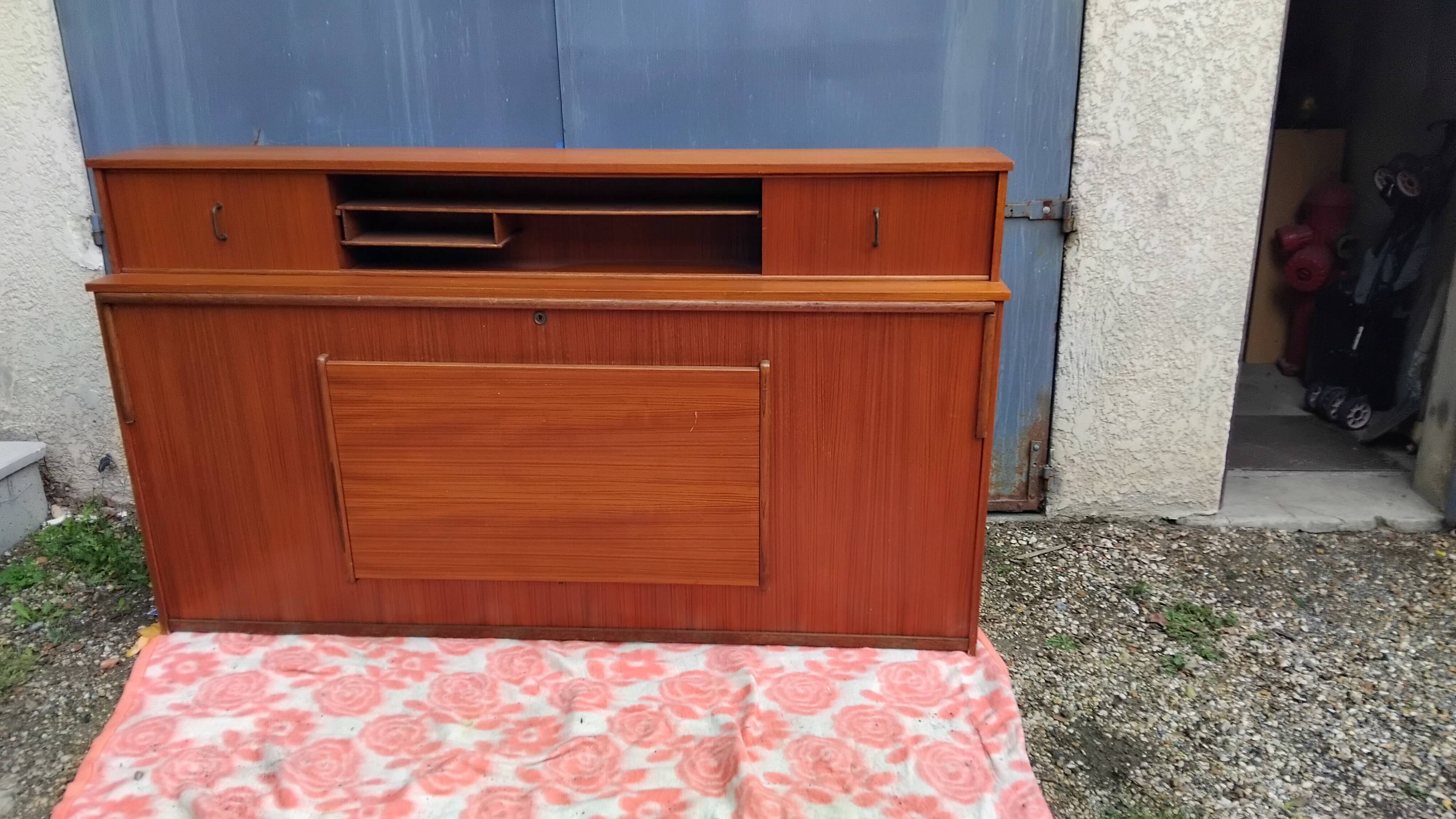 MEUBLIT vintage bed and desk furniture from the 50s and 60s, teak