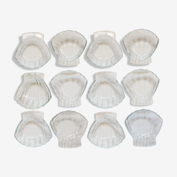 Set of 12 glass pyrex scallops - vintage