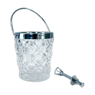 Ice bucket
