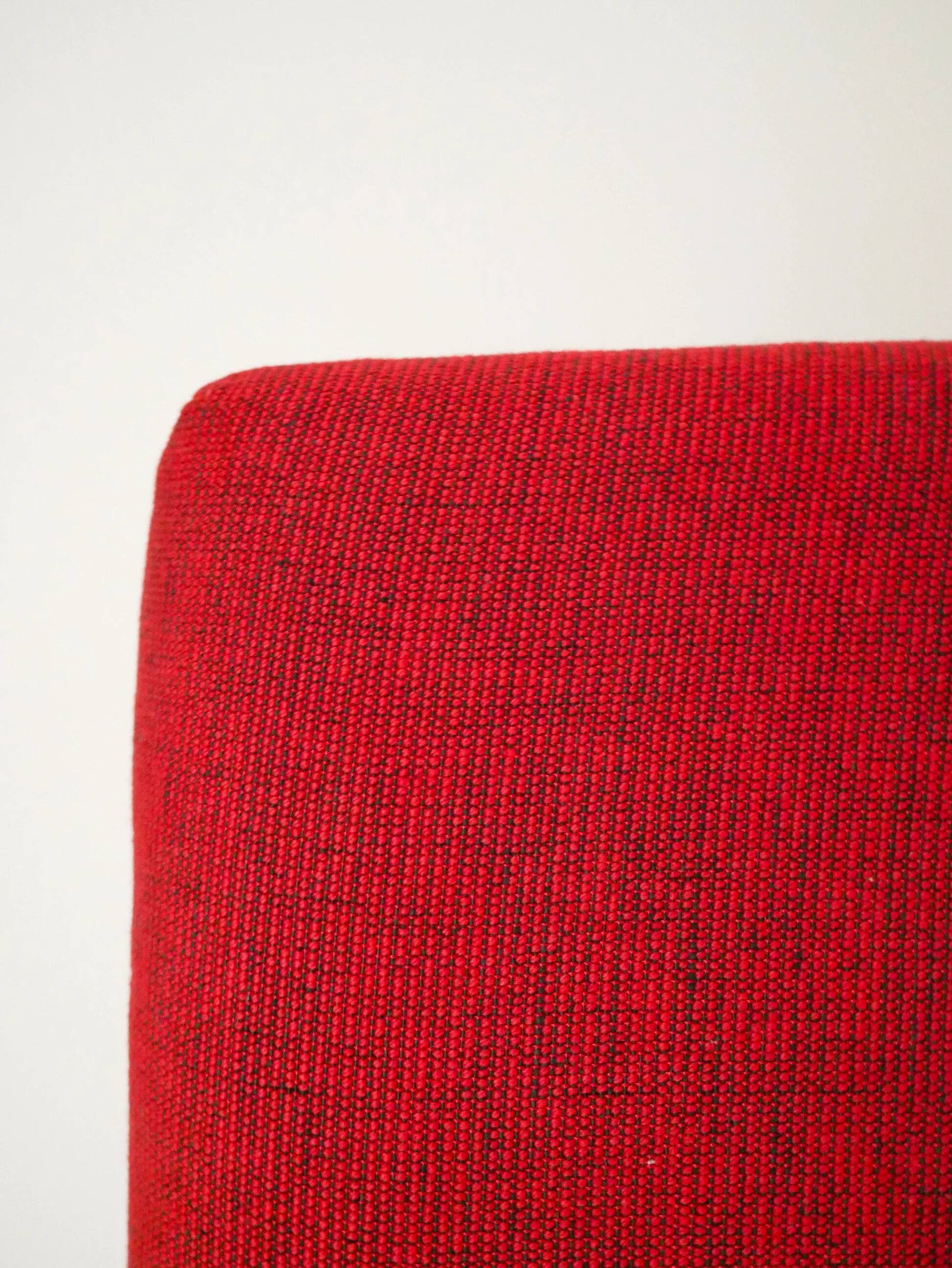 Day Bed sofa in skai, red mottled fabric and black metal 1950