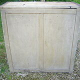 Old pine wood confectioner