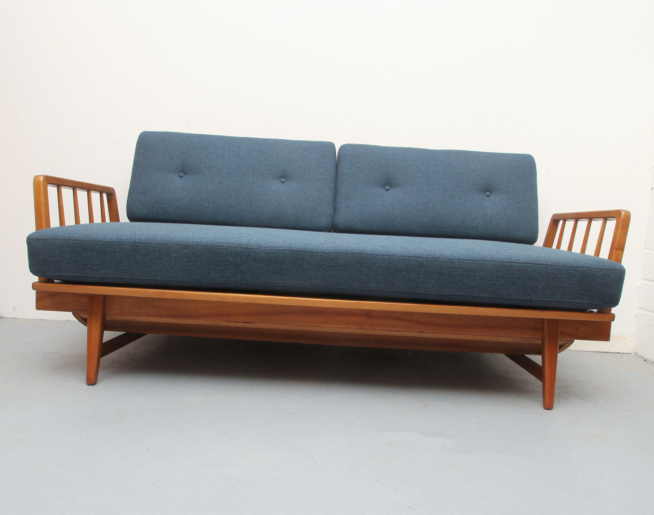 1950s daybed in cherrywood