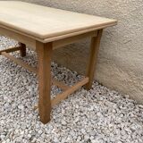 Stripped and extendable farm table