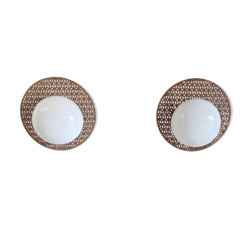 Appliques en bois et globe opaline - mid. XXeme