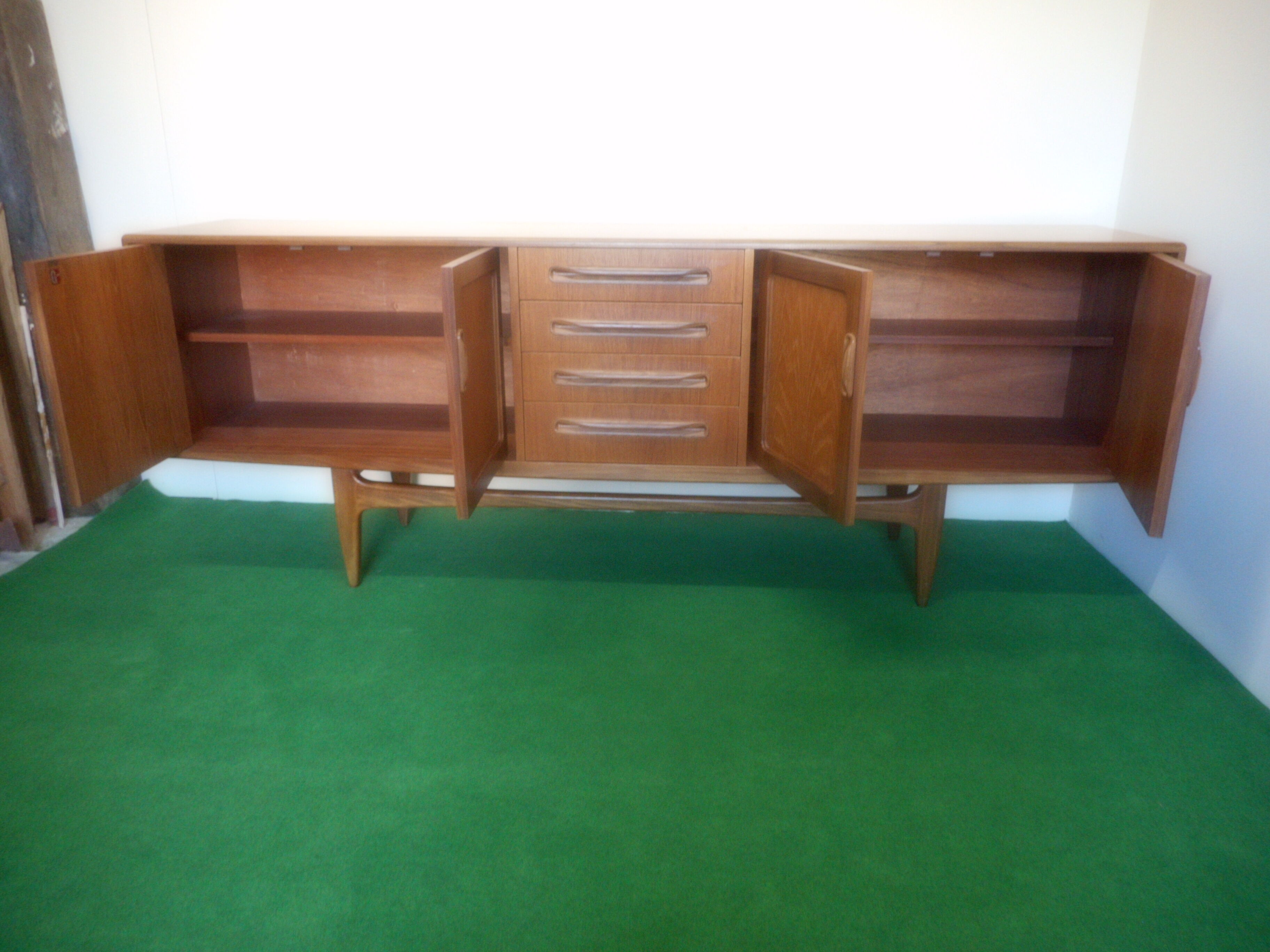 Sideboard