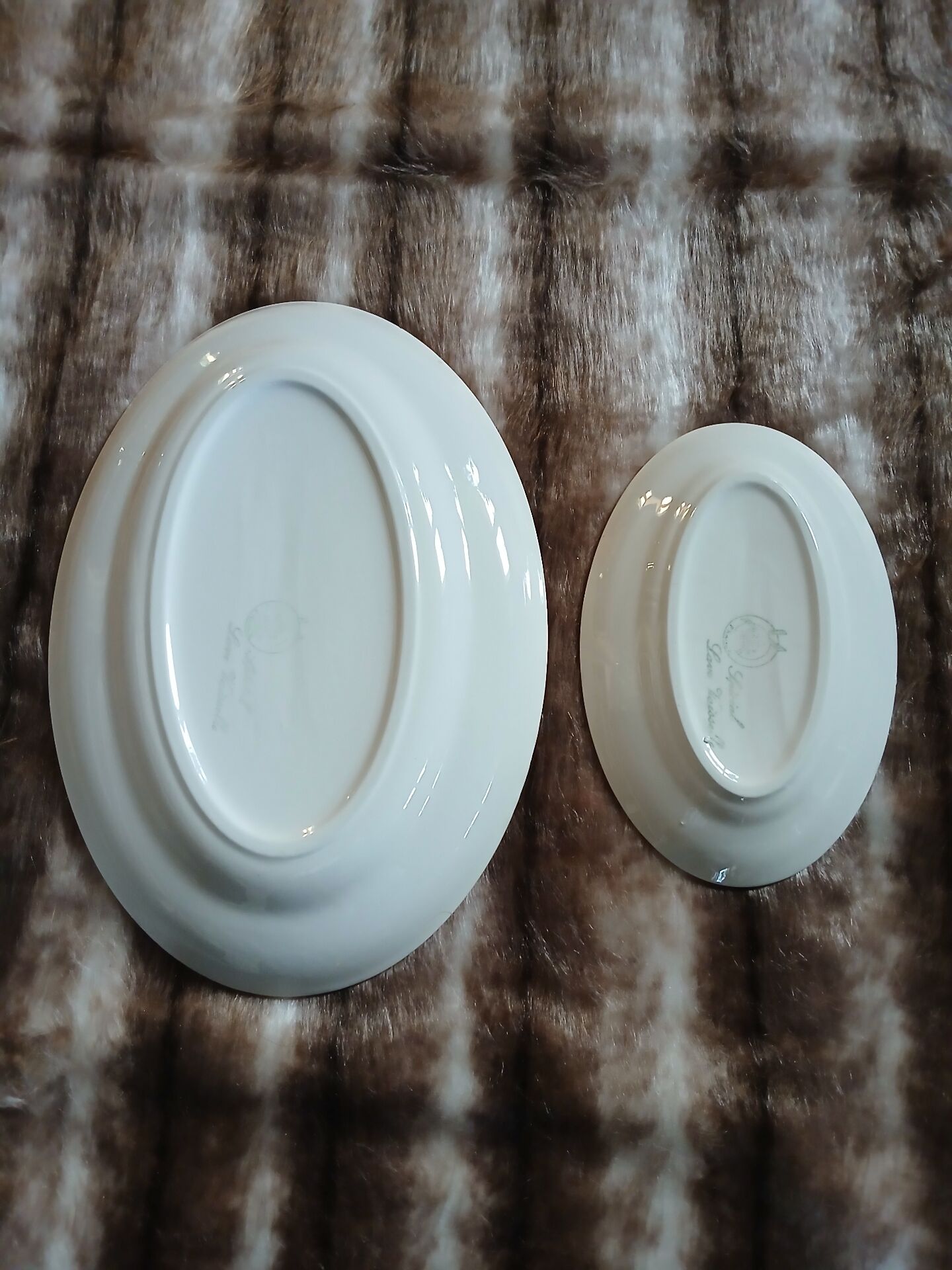 2 old dishes Moulin des Loups
