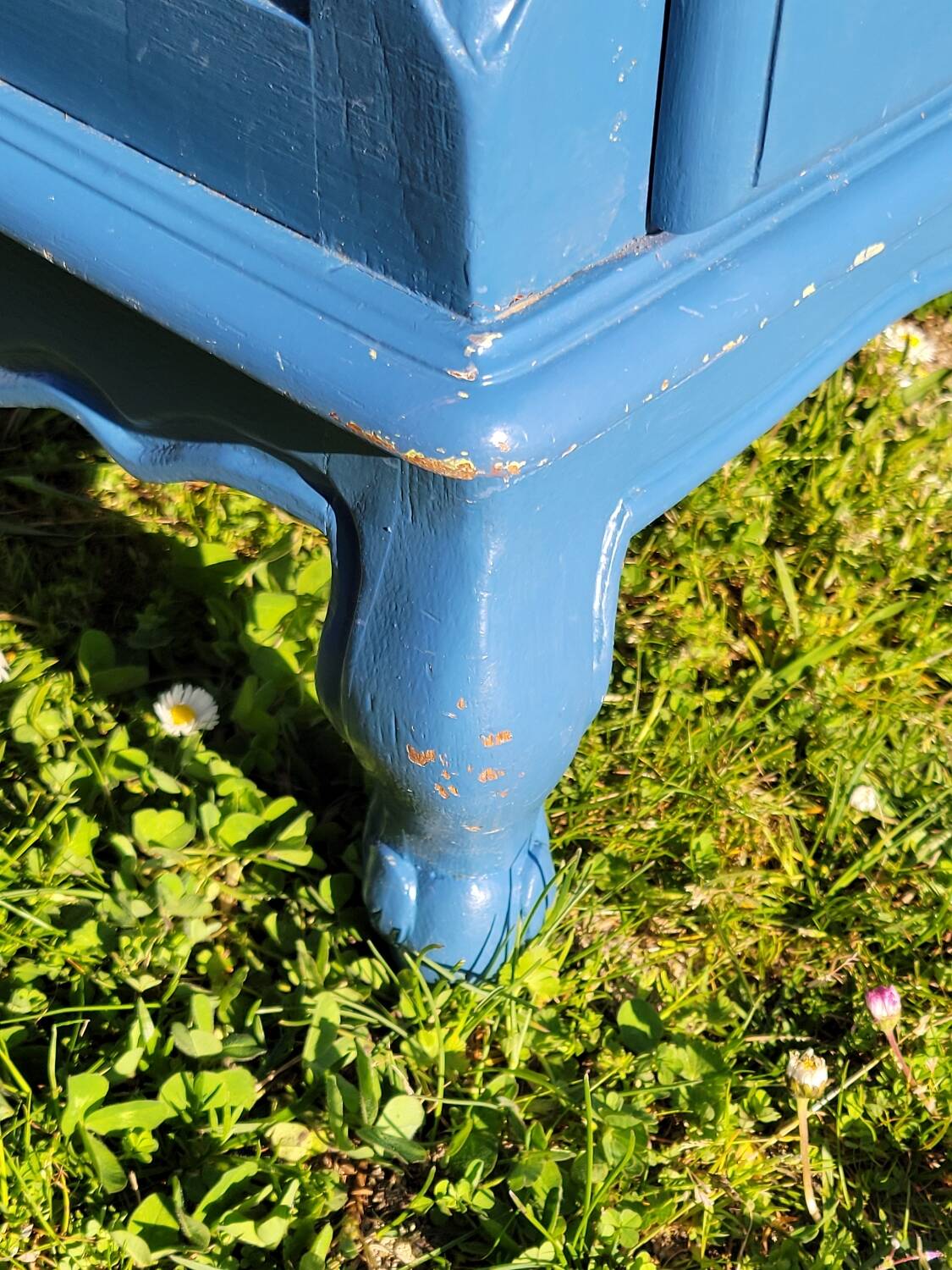Louis XV style chest of drawers