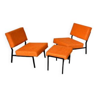 Pair of Armchairs with its Fireside footrest in metal and covered in fabric by Pierre Guariche for Airborne, 1960