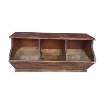 Storage box