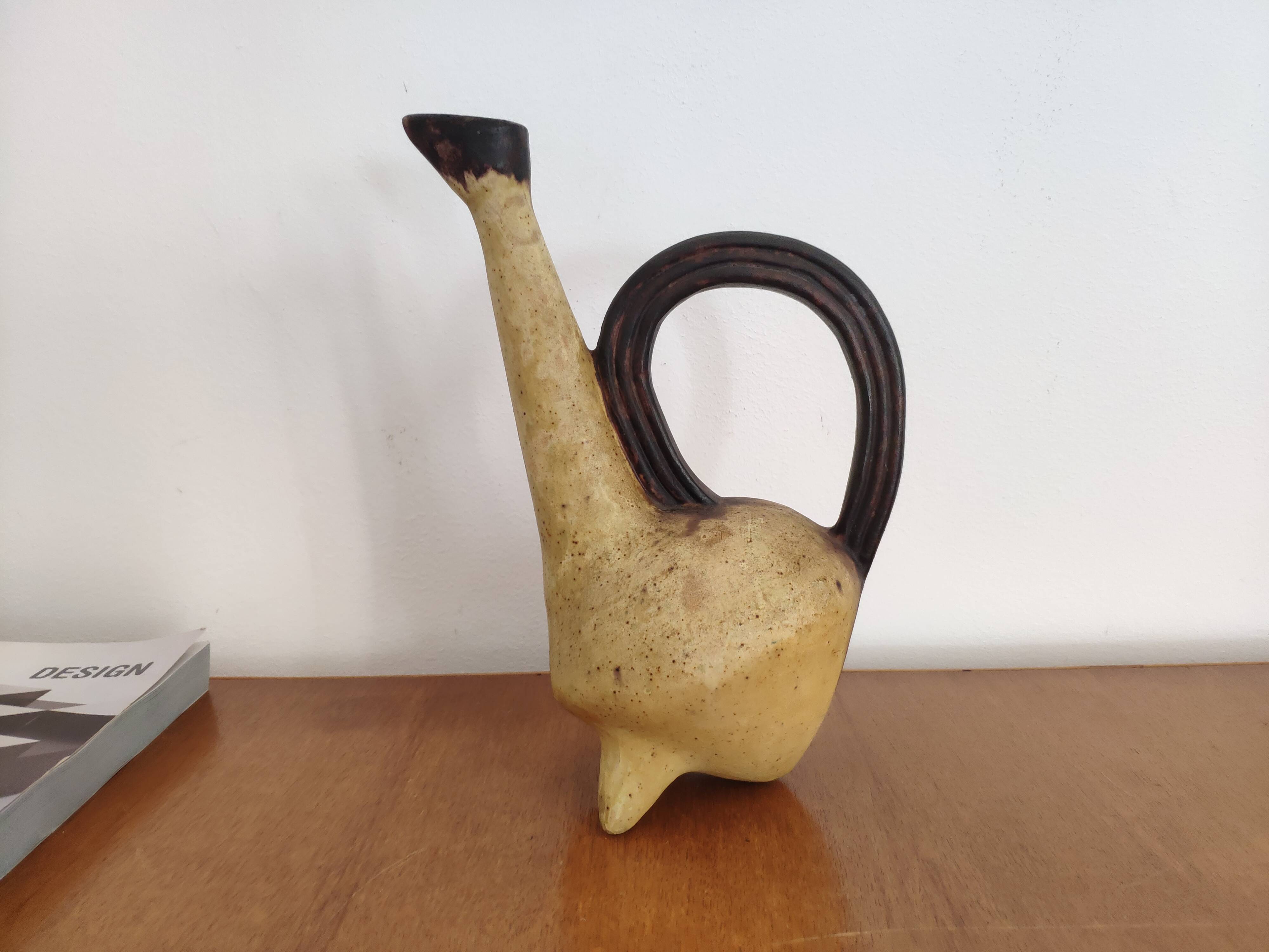 Zoomorphic bird pitcher