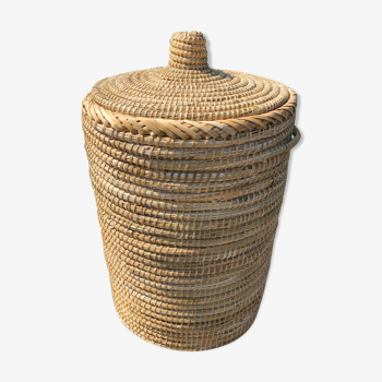 Vegetarian fibers basket