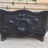 Cast iron planter