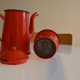 Vintage coffee maker in red and black enamelled sheet