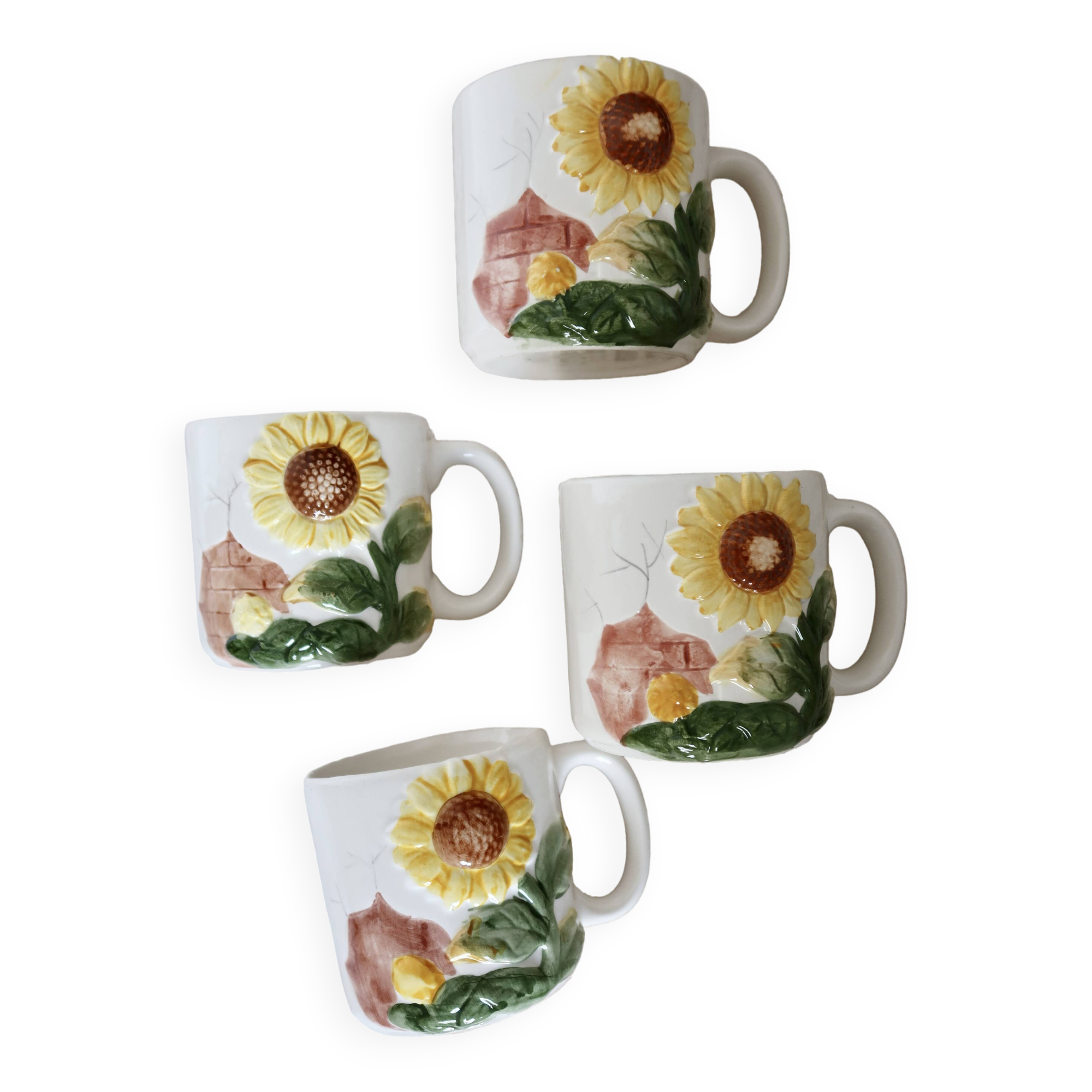 Ensemble 4 tasses / mugs vintage barbotine motif tournesol polychrome